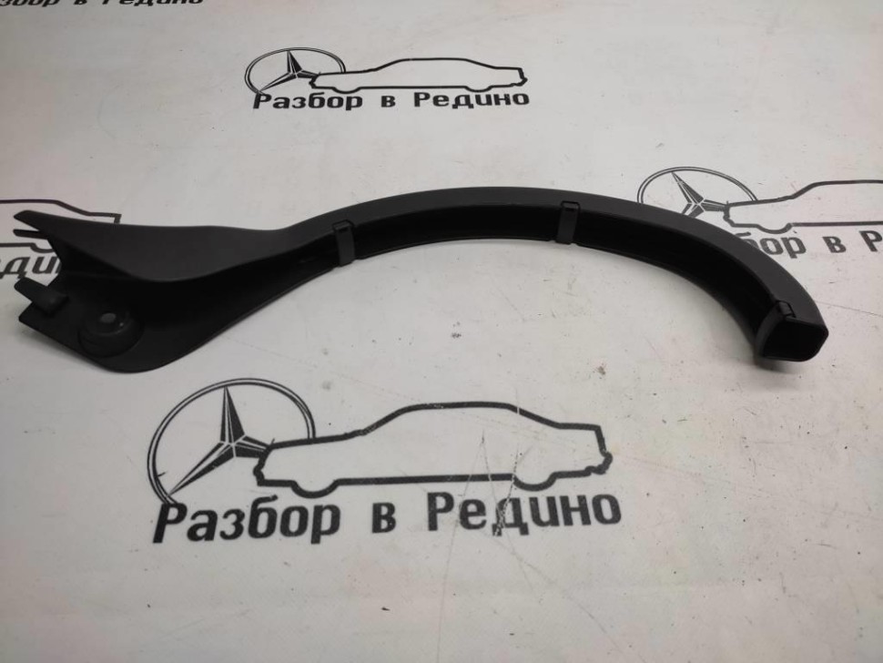 Накладка петли багажника MERCEDES-BENZ CLK-класс C209/W209 рестайлинг (2005 - 2010) фото 1 — Разборка Мерседес