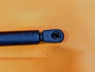 Амортизатор капота MERCEDES-BENZ E-класс W211/S211 (2002 - 2006) — Разборка Мерседес