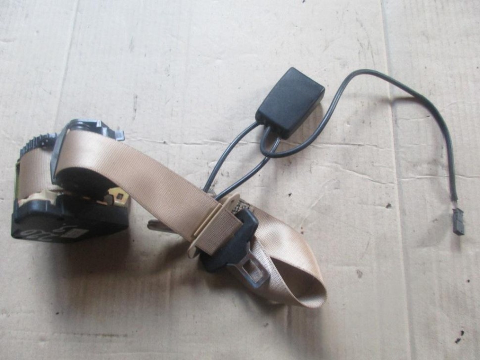 Ремень безопасности задний центральный MERCEDES-BENZ S-класс W220 (1998 - 2005) фото 1 — Разборка Мерседес