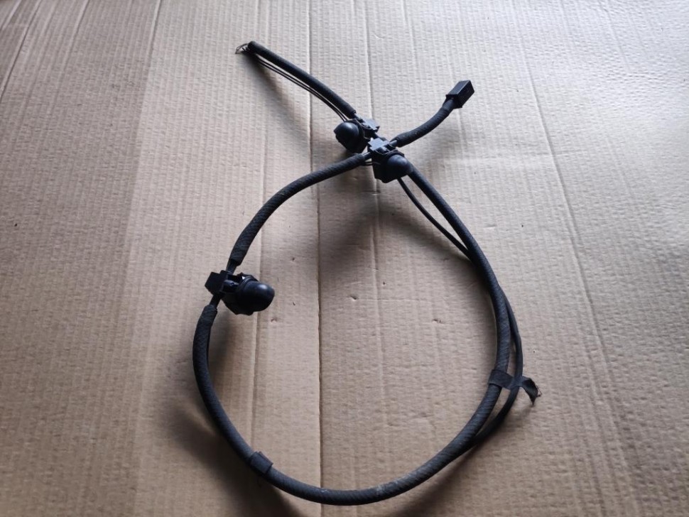 Форсунка омывателя лобового стекла MERCEDES-BENZ E-класс W212/S212/C207/A207 (2009 - 2013) фото 1 — Разборка Мерседес