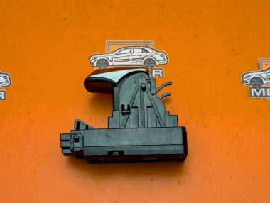 Кнопка ручника MERCEDES-BENZ C-класс AMG W205/S205/C205/A205 (2014 - 2018) — Разборка Мерседес