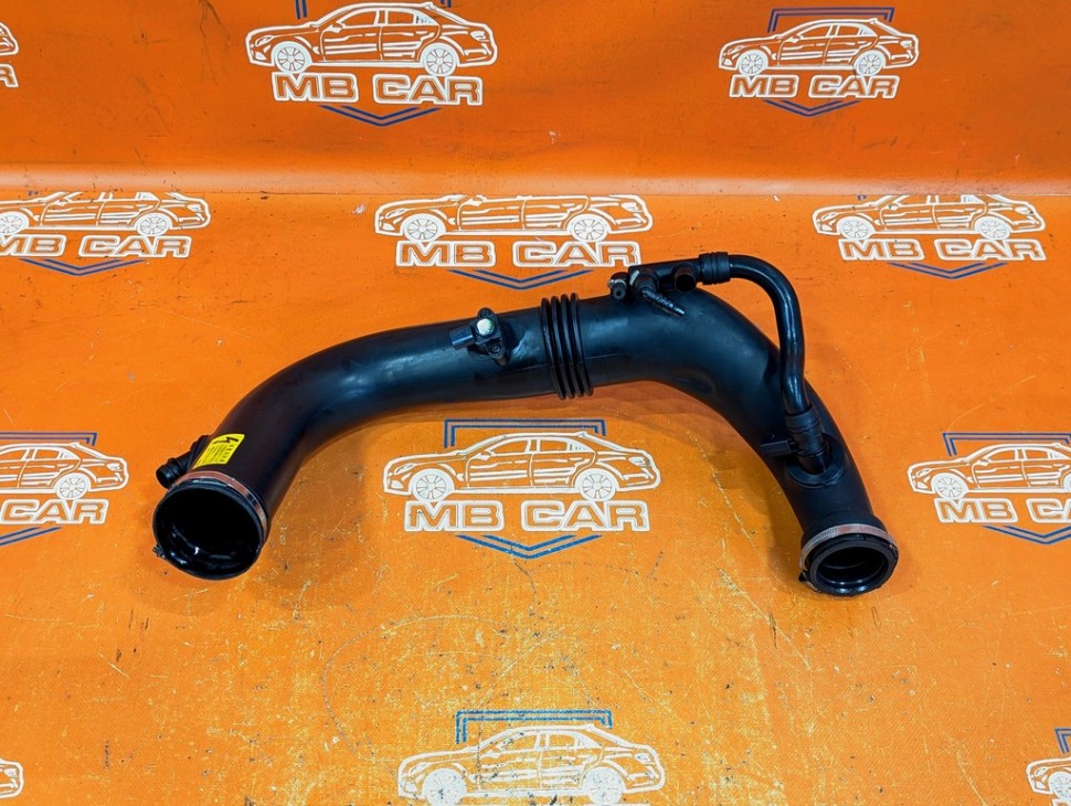 Патрубок воздушный MERCEDES-BENZ C-класс W204/S204/С204 рестайлинг (2011 - 2015) фото 1 — Разборка Мерседес