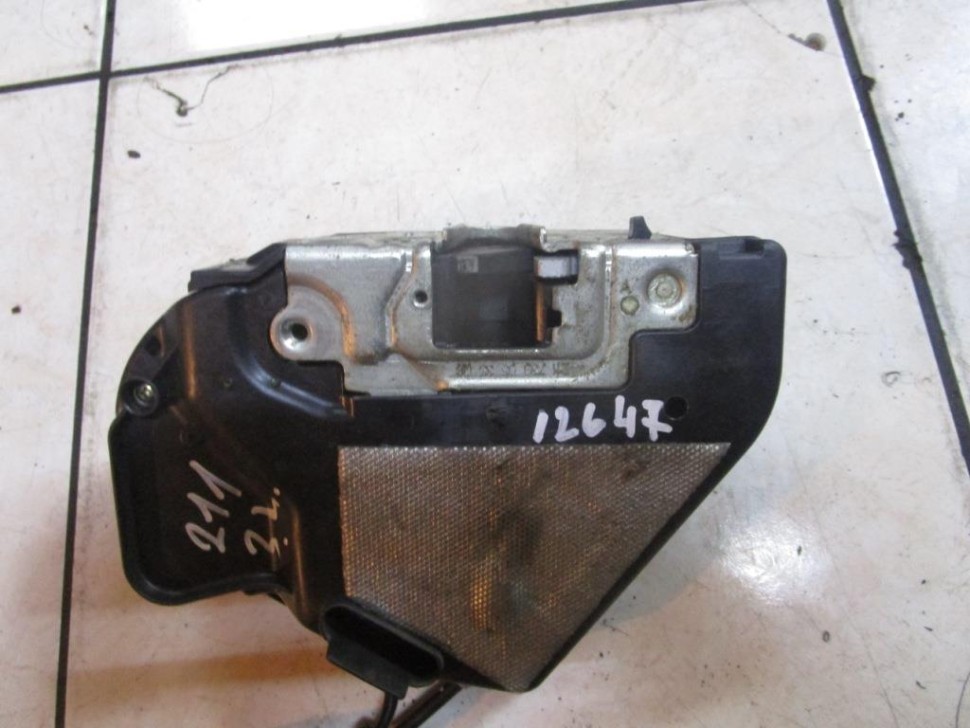 Замок двери задней левой MERCEDES-BENZ E-класс W211/S211 (2002 - 2006) фото 1 — Разборка Мерседес