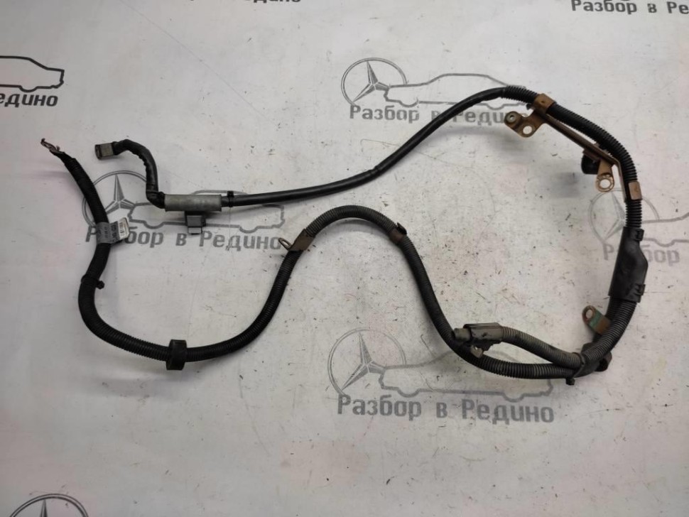 Провод стартера MERCEDES-BENZ C-класс W204/S204 (2006 - 2011) фото 1 — Разборка Мерседес