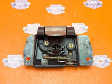 Замок багажника MERCEDES-BENZ M-класс W163 рестайлинг (2001 - 2005) &mdash; Разборка Мерседес