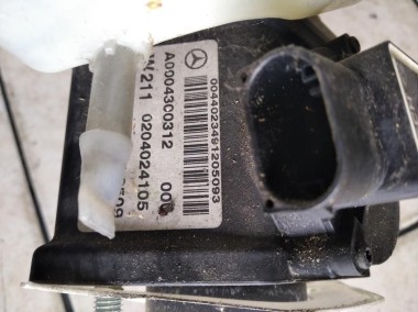 Главный тормозной цилиндр MERCEDES-BENZ E-класс W211/S211 (2002 - 2006) — Разборка Мерседес