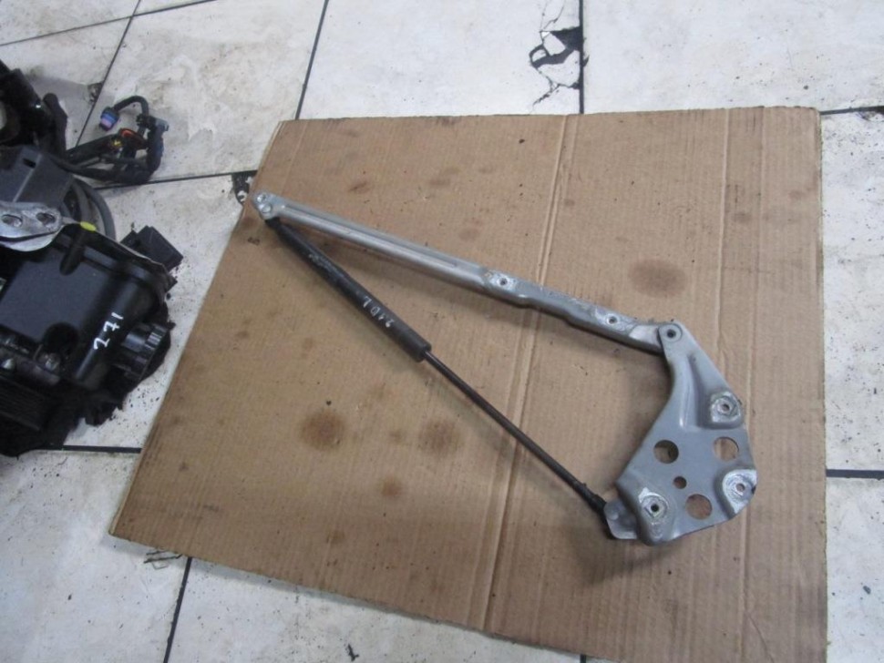 Петля капота MERCEDES-BENZ E-класс W210/S210 рестайлинг (1999 - 2003) фото 1 — Разборка Мерседес