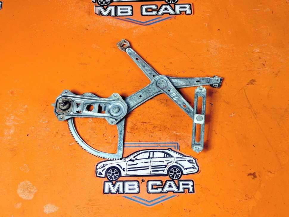 Стеклоподъемник передний левый MERCEDES-BENZ C-класс W202/S202 (1993 - 1997) фото 1 &mdash; Разборка Мерседес