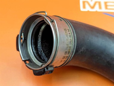 Патрубок интеркулера MERCEDES-BENZ E-класс W212/S212/C207/A207 рестайлинг (2013 - 2016) — Разборка Мерседес