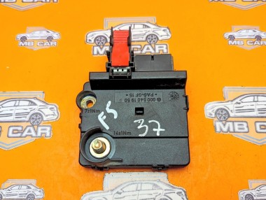 Блок предохранителей MERCEDES-BENZ S-класс W220 (1998 - 2005) — Разборка Мерседес