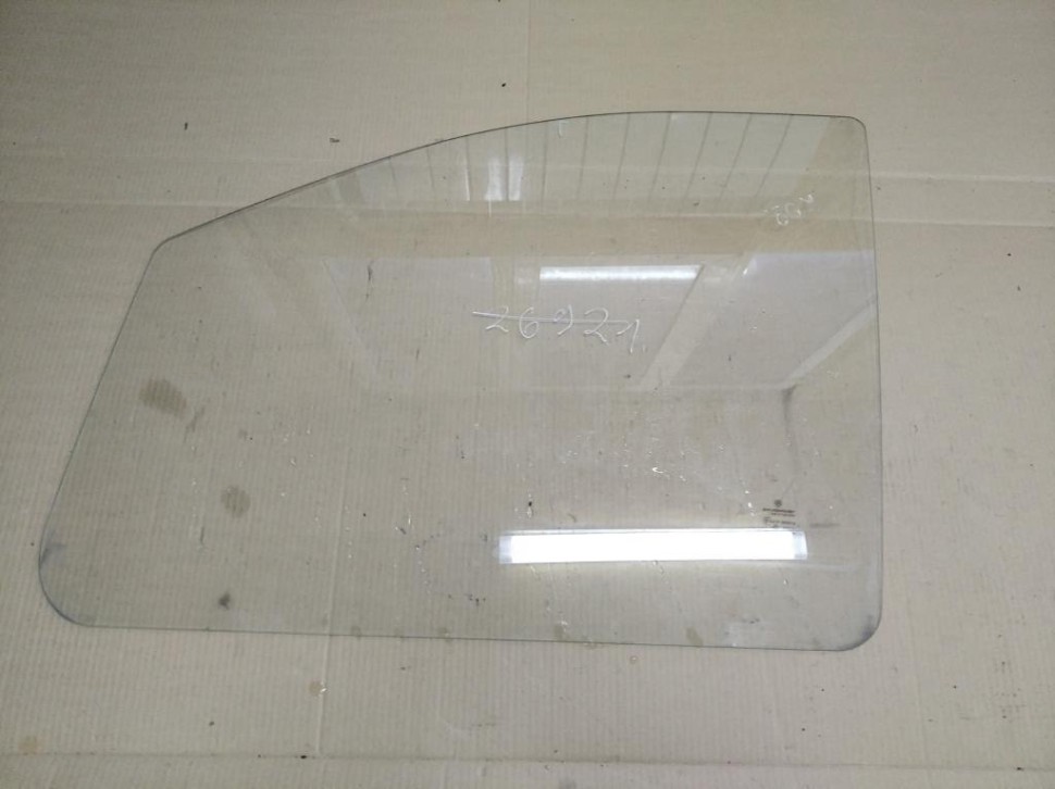 Стекло переднее левое MERCEDES-BENZ Vito W639 рестайлинг (2010 - 2014) фото 1 — Разборка Мерседес