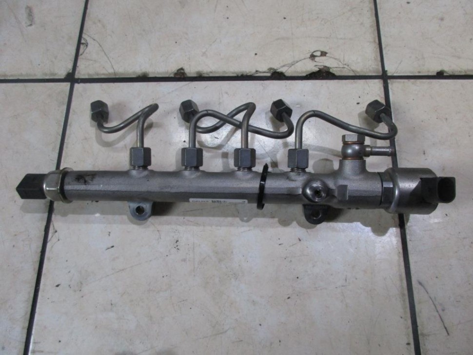 Рампа топливная MERCEDES-BENZ E-класс W212/S212/C207/A207 (2009 - 2013) фото 1 — Разборка Мерседес