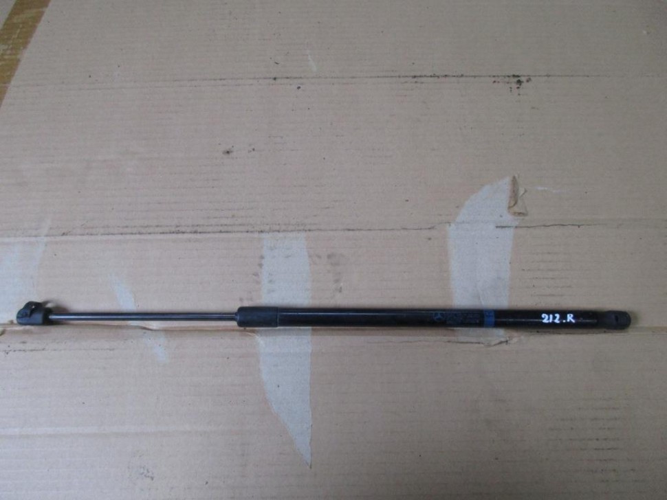 Амортизатор капота MERCEDES-BENZ E-класс W212/S212/C207/A207 (2009 - 2013) фото 1 — Разборка Мерседес