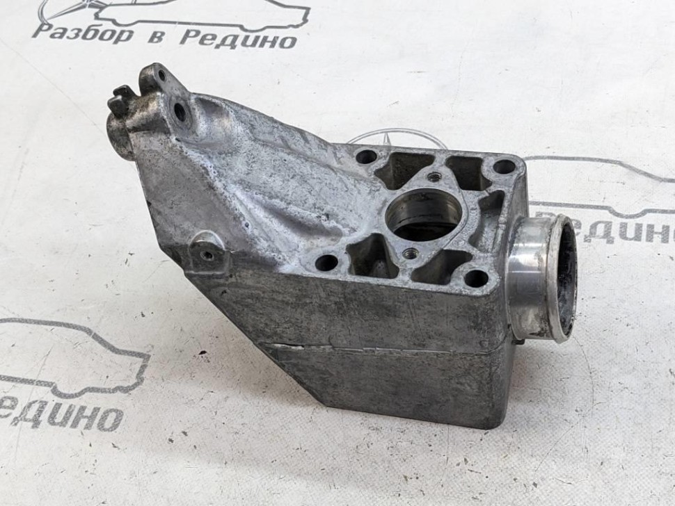 Лапа левая MERCEDES-BENZ V-класс W639 (2003 - 2014) фото 1 — Разборка Мерседес