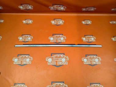 Молдинг стекла двери MERCEDES-BENZ R-класс W251 (2005 - 2007) — Разборка Мерседес