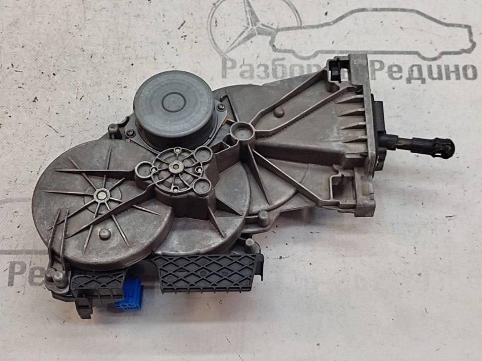 Привод крышки багажника MERCEDES-BENZ GLC-класс AMG X253 (2016 - 2019) фото 1 — Разборка Мерседес