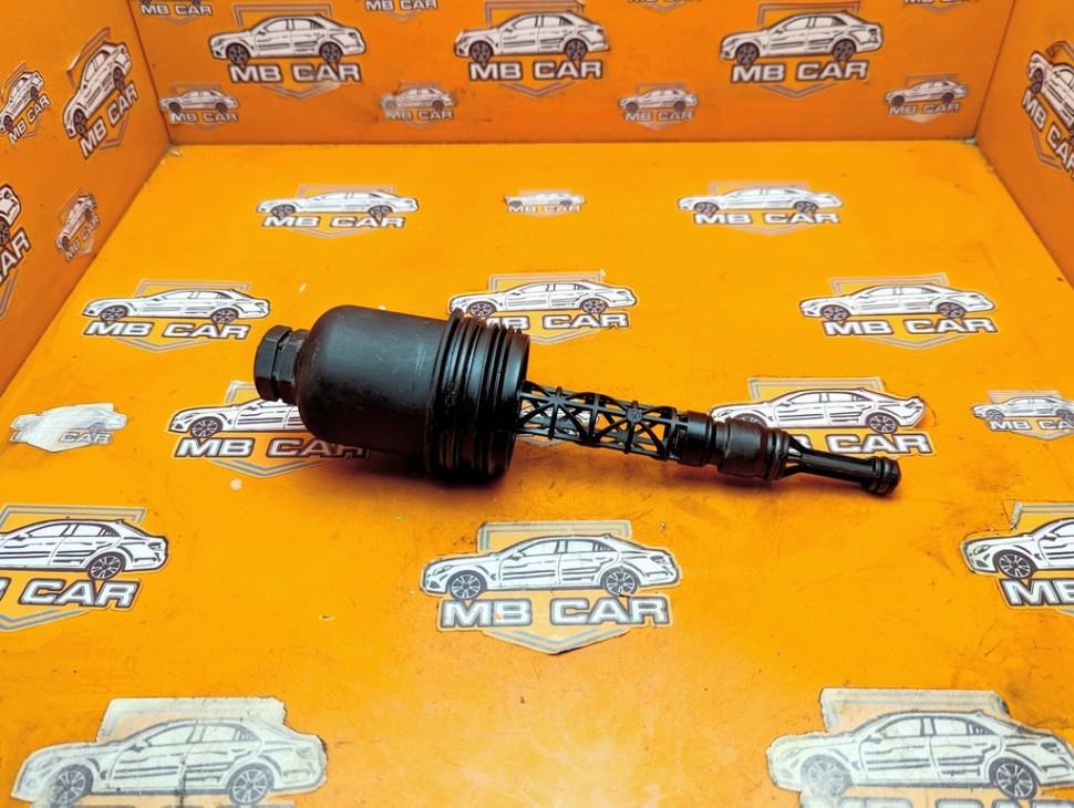 Крышка масляного фильтра MERCEDES-BENZ C-класс W203/S203/CL203 рестайлинг (2004 - 2008) фото 1 &mdash; Разборка Мерседес