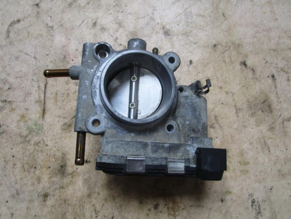 Дроссельная заслонка MERCEDES-BENZ C-класс W203/S203/CL203 (2000 - 2004) фото 1 — Разборка Мерседес