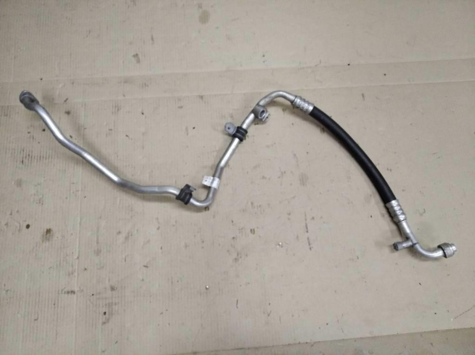 Трубка кондиционера MERCEDES-BENZ V-класс W447 (2014 - 2025) фото 1 — Разборка Мерседес