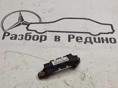 Датчик удара MERCEDES-BENZ S-класс W220 рестайлинг (2002 - 2005) — Разборка Мерседес