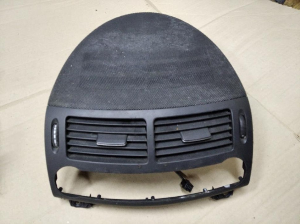 Воздуховод центральный MERCEDES-BENZ E-класс W211/S211 (2002 - 2006) фото 1 — Разборка Мерседес