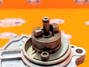 Насос вакуумный MERCEDES-BENZ C-класс W203/S203/CL203 (2000 - 2004) — Разборка Мерседес