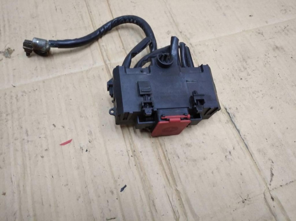 Блок предохранителей MERCEDES-BENZ C-класс W203/S203/CL203 (2000 - 2004) фото 1 — Разборка Мерседес