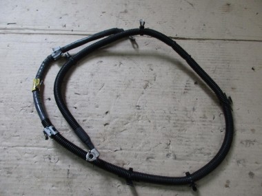 Провод генератора MERCEDES-BENZ A-класс AMG W176 (2013 - 2015) — Разборка Мерседес