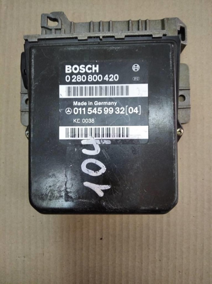 Блок управления двигателем MERCEDES-BENZ W124 W124/S124/C124/A124 (1984 - 1993) фото 1 — Разборка Мерседес