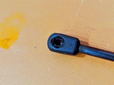 Амортизатор капота MERCEDES-BENZ C-класс W204/S204 (2006 - 2011) — Разборка Мерседес