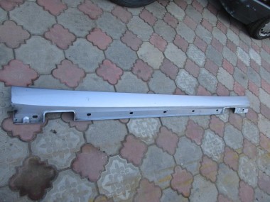 Порог пластиковый правый MERCEDES-BENZ E-класс W212/S212/C207/A207 рестайлинг (2013 - 2016) — Разборка Мерседес