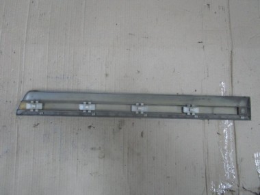 Молдинг двери MERCEDES-BENZ E-класс W210/S210 (1995 - 1999) — Разборка Мерседес
