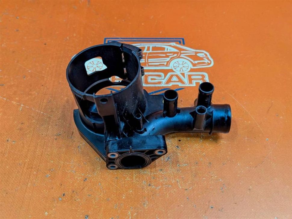 Кронштейн топливного фильтра MERCEDES-BENZ CLS-класс C218/X218 рестайлинг (2014 - 2017) фото 1 — Разборка Мерседес