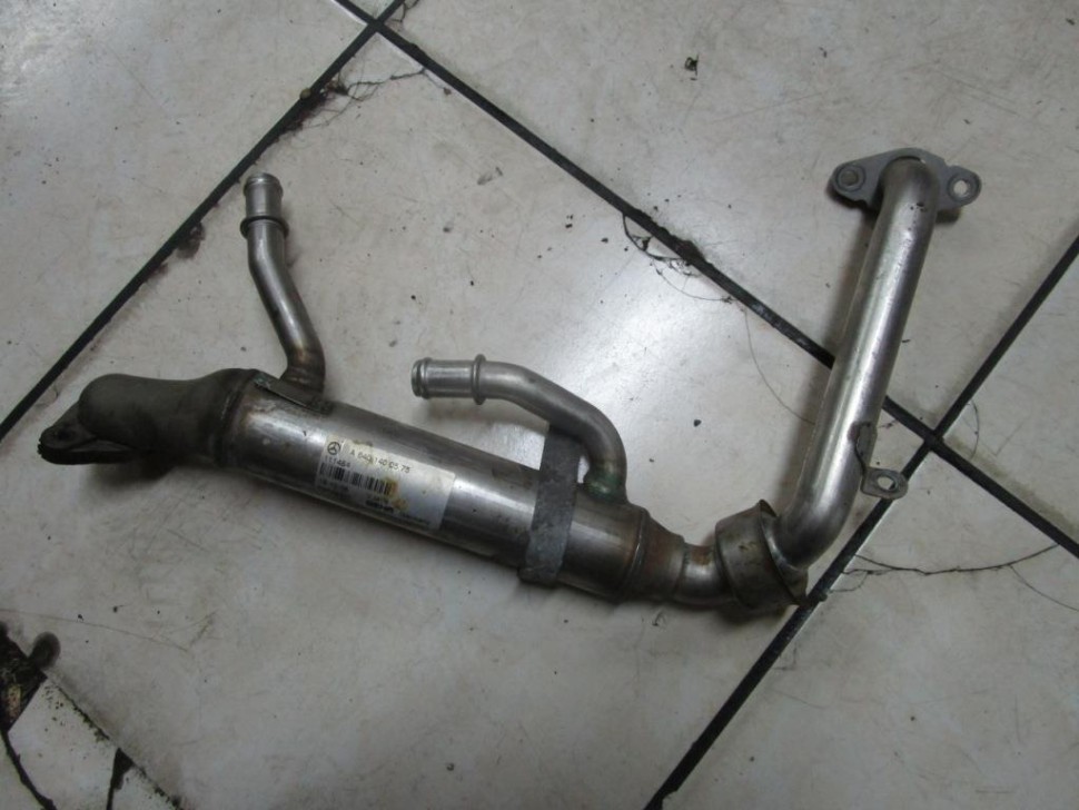 Трубка рециркуляции ОГ MERCEDES-BENZ A-класс W169 (2004 - 2008) фото 1 &mdash; Разборка Мерседес