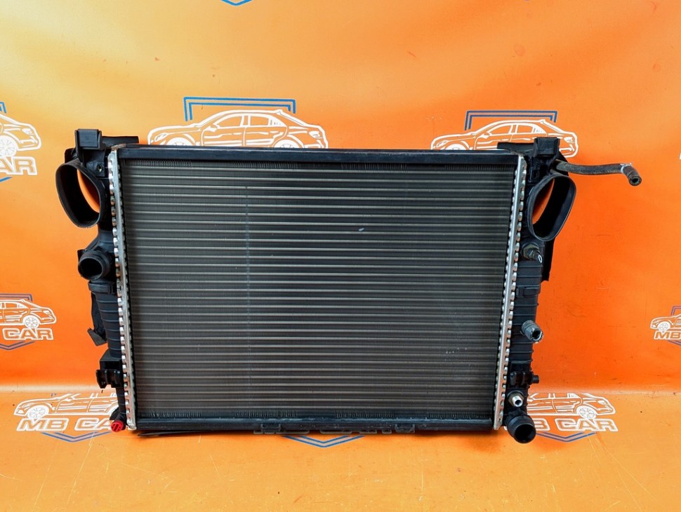 Радиатор MERCEDES-BENZ S-класс W220 рестайлинг (2002 - 2005) фото 1 — Разборка Мерседес