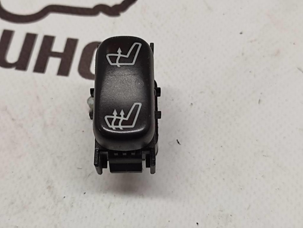 Кнопка обогрева сидений MERCEDES-BENZ M-класс W163 рестайлинг (2001 - 2005) фото 1 — Разборка Мерседес