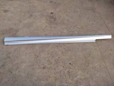 Порог пластиковый левый MERCEDES-BENZ C-класс W205/S205/C205/A205 рестайлинг (2018 - 2023) — Разборка Мерседес