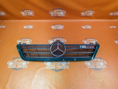 Решетка радиатора MERCEDES-BENZ Sprinter W901-905 (1995 - 2006) — Разборка Мерседес