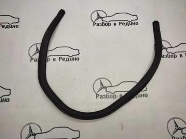 Уплотнитель моторного отсека MERCEDES-BENZ M-класс W164 рестайлинг (2008 - 2011) — Разборка Мерседес