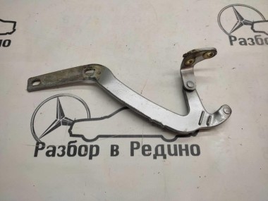 Петля крышки багажника MERCEDES-BENZ E-класс W210/S210 (1995 - 1999) — Разборка Мерседес