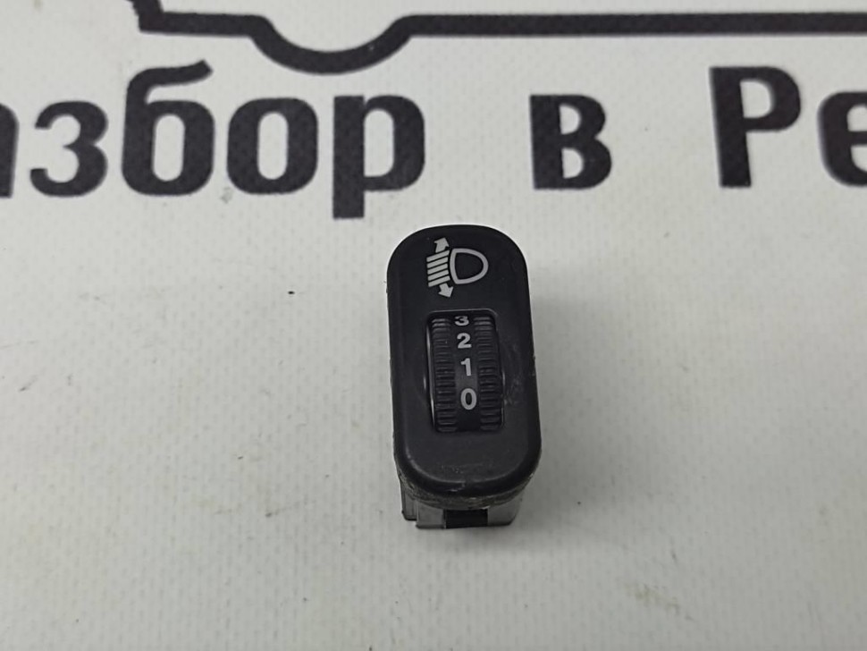 Кнопка корректора фар MERCEDES-BENZ Sprinter w906 фото 1 — Разборка Мерседес