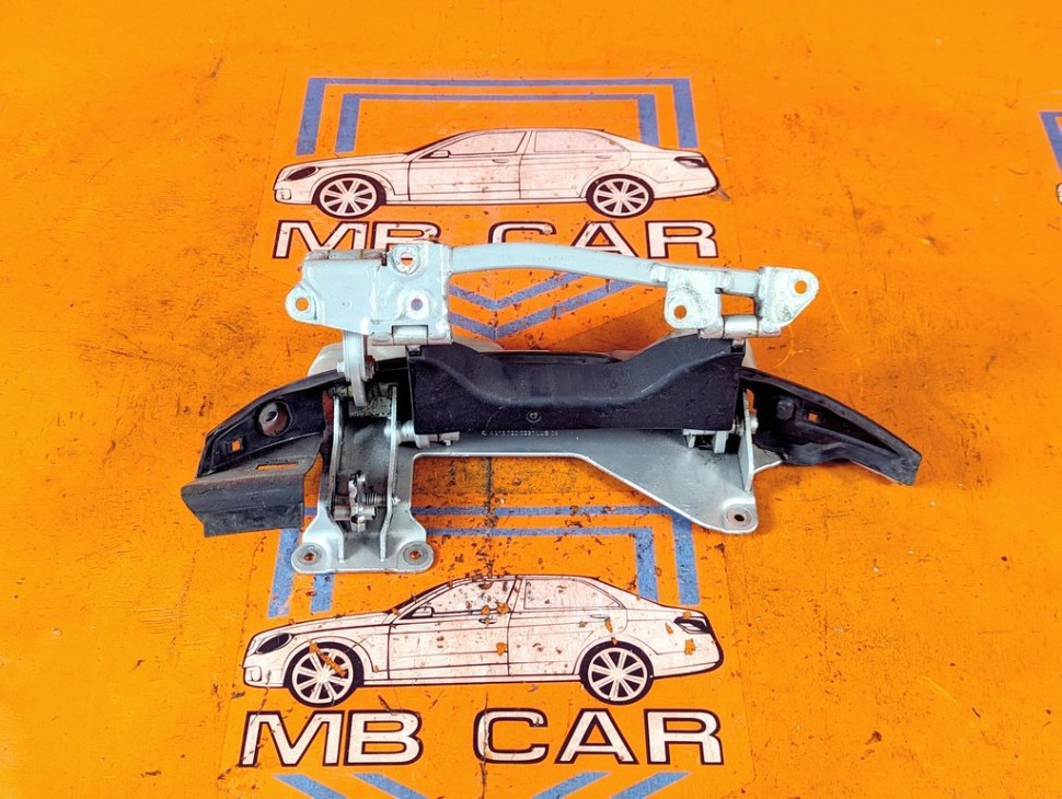 Петля двери MERCEDES-BENZ CL-класс C215 (1999 - 2002) фото 1 &mdash; Разборка Мерседес