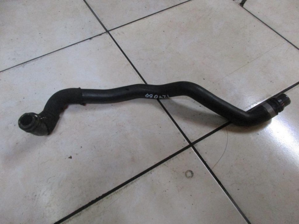 Патрубок ОЖ MERCEDES-BENZ C-класс W205/S205/C205/A205 (2014 - 2018) фото 1 — Разборка Мерседес