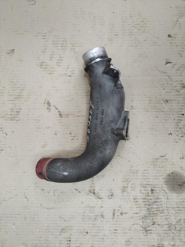 Патрубок интеркулера MERCEDES-BENZ M-класс W163 рестайлинг (2001 - 2005) фото 1 — Разборка Мерседес