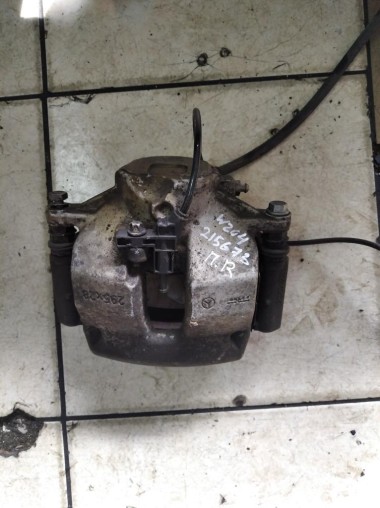 Суппорт передний правый MERCEDES-BENZ C-класс W204/S204 (2006 - 2011) — Разборка Мерседес