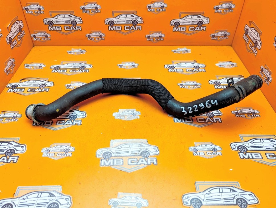 Патрубок ОЖ MERCEDES-BENZ C-класс W204/S204/С204 рестайлинг (2011 - 2015) фото 1 — Разборка Мерседес