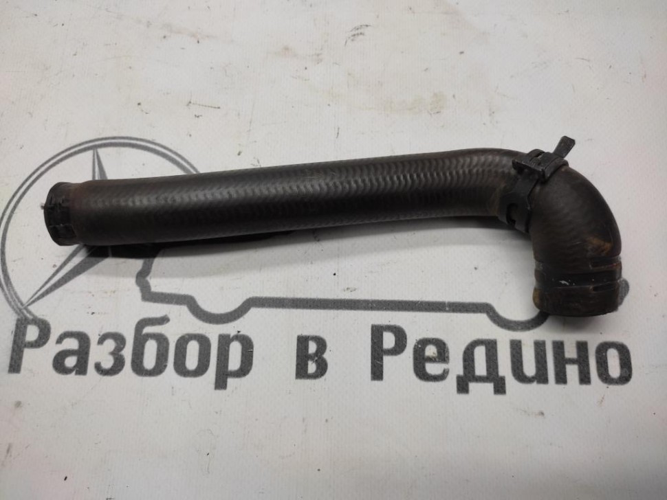 Патрубок ОЖ MERCEDES-BENZ Vito W638 (1996 - 2003) фото 1 — Разборка Мерседес