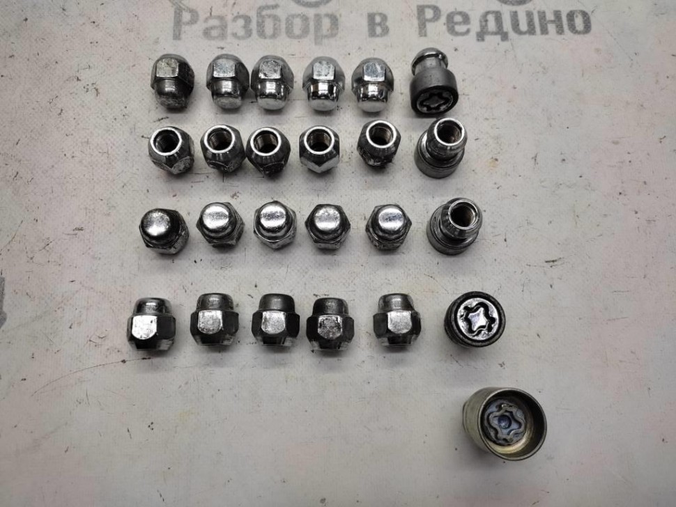 Гайка колесная MERCEDES-BENZ X-класс I (2017 - 2020) фото 1 — Разборка Мерседес