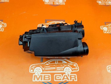 Корпус воздушного фильтра MERCEDES-BENZ C-класс W204/S204/С204 рестайлинг (2011 - 2015) — Разборка Мерседес