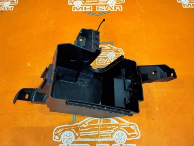 Корпус блока предохранителей MERCEDES-BENZ M-класс W166 (2011 - 2015) — Разборка Мерседес